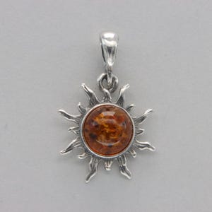 Brown / Cognac BALTIC AMBER Sun Pendant in 925 Sterling Silver - Genuine and Natural Gemstone from Poland - Fossilized Resin
