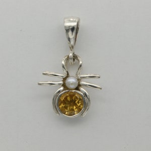 Yellow CITRINE Spider Pendant with a Pearl in solid 925 Sterling Silver - Genuine and Natural Gemstone