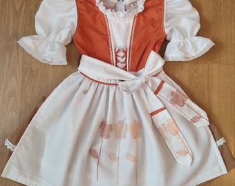 Kinderdirndl gr 86/92   -(Alter ca 2-3 Jahre)(Made with Love)