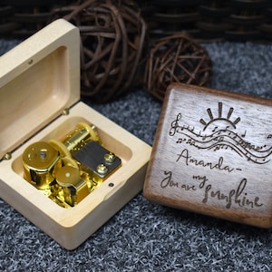 Personalized wooden music box, music box For Wife, Custom wooden music box, Personalized music box For Girls, Gift for Daughter