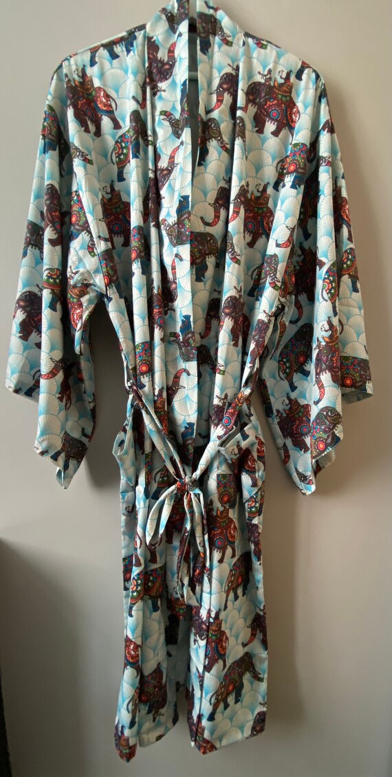 Silky housecoat shop