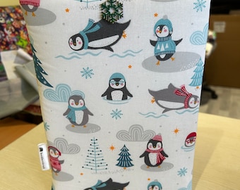 Penguin playtime bookbestie book sleeve padded and lined booksleeve