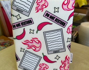 Reading spicy smut do not disturb bookbestie book sleeve book jacket booksleeve padded and lined book protector