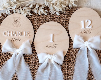 Baby Milestone Sign with Bow / Wooden Milestone Month Set / Acrylic Name Gift / Fresh 48 Sign / Newborn Photography / Baby Photo Prop