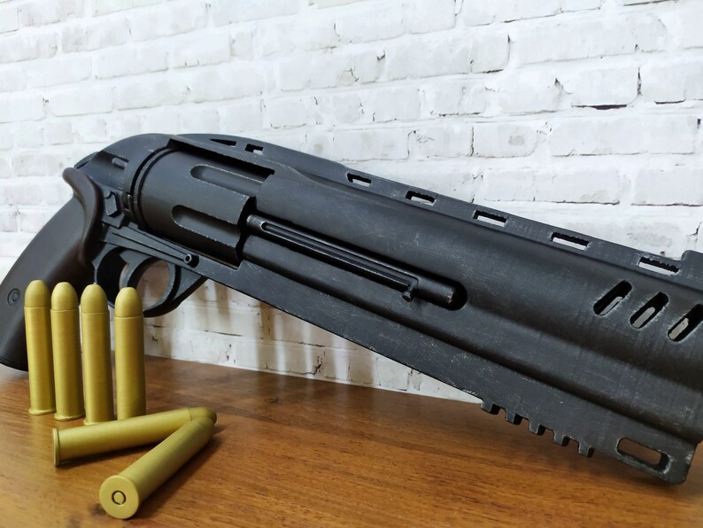 Hellboy 2019 gun revolver prop cosplay Etsy