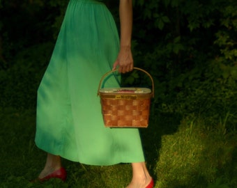 moving sale vintage wood carved strawberry top handle basket purse with floral quilted lining, mirror