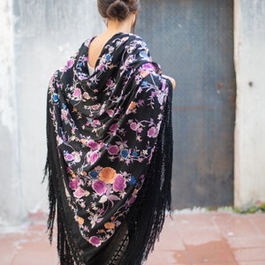 1920s silk hand embroidered lavender rose motif piano shawl with hand braided macrame fringe // 220cm x 220cm image 9