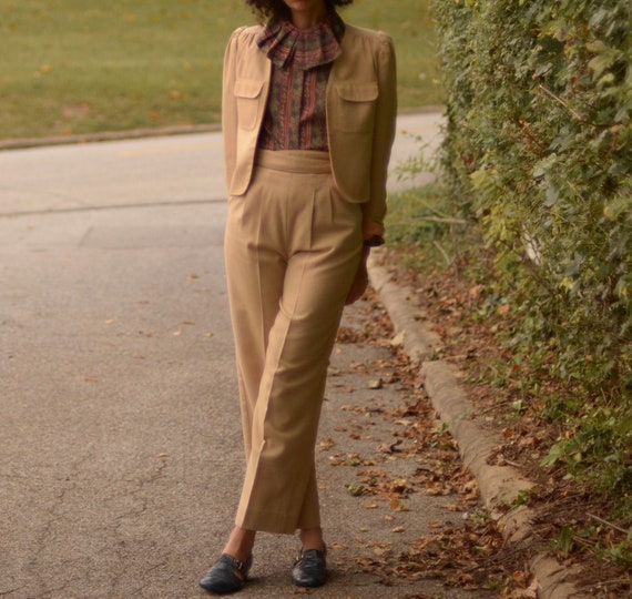 1970s tan flax blend high waist pant suit // small