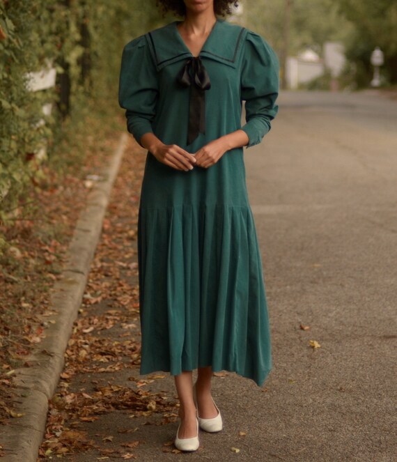 1980s Laura Ashley cotton sailor collar corduroy d