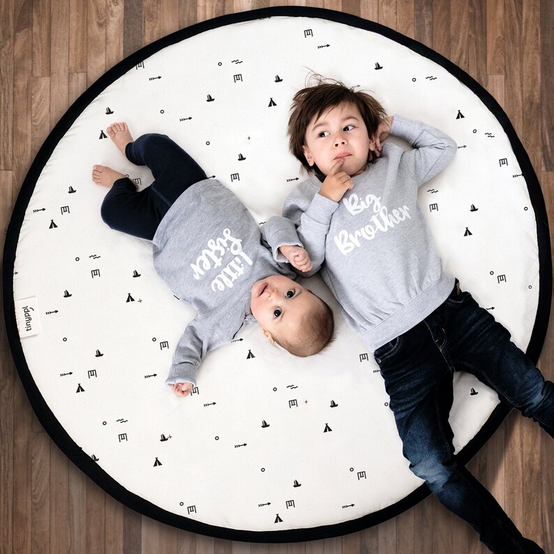 monochrome baby play mat