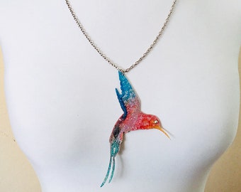 Hummingbird necklace - Silver chain - Bird with bright iridescent eye - Color lovers - Birds necklace - Hummingbirds jewel - Gift for her