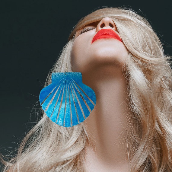 Blue seashell earrings - Big earrings - Nautical jewelry - Shell earrings - Nautical beach earrings - Gift for her - Fashion earrings
