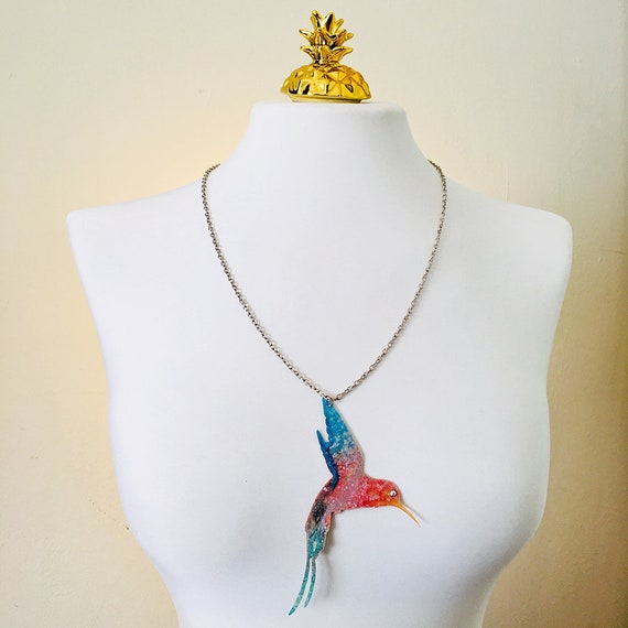 Hummingbird necklace - Silver chain - Bird with bright iridescent eye - Color lovers - Birds necklace - Hummingbirds jewel - Gift for her