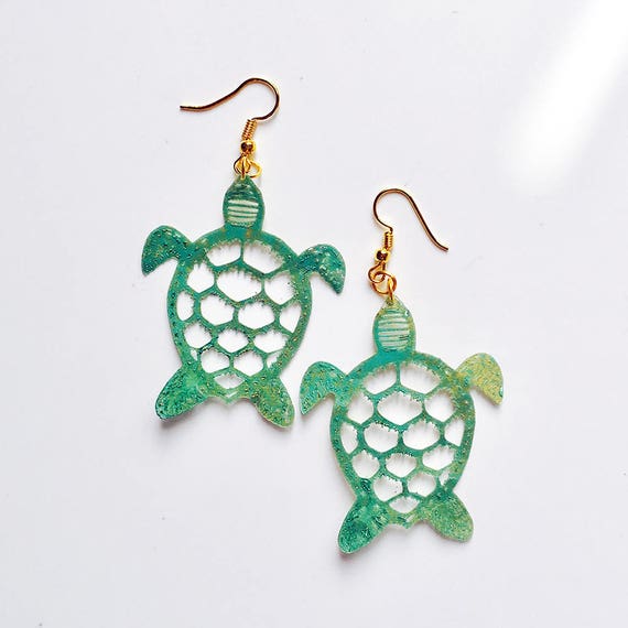 Turtles earrings - Sea lovers earrings - Trending jewelry - Green turtles jewelry - Sea turtles - Novelty baby turtles earrings