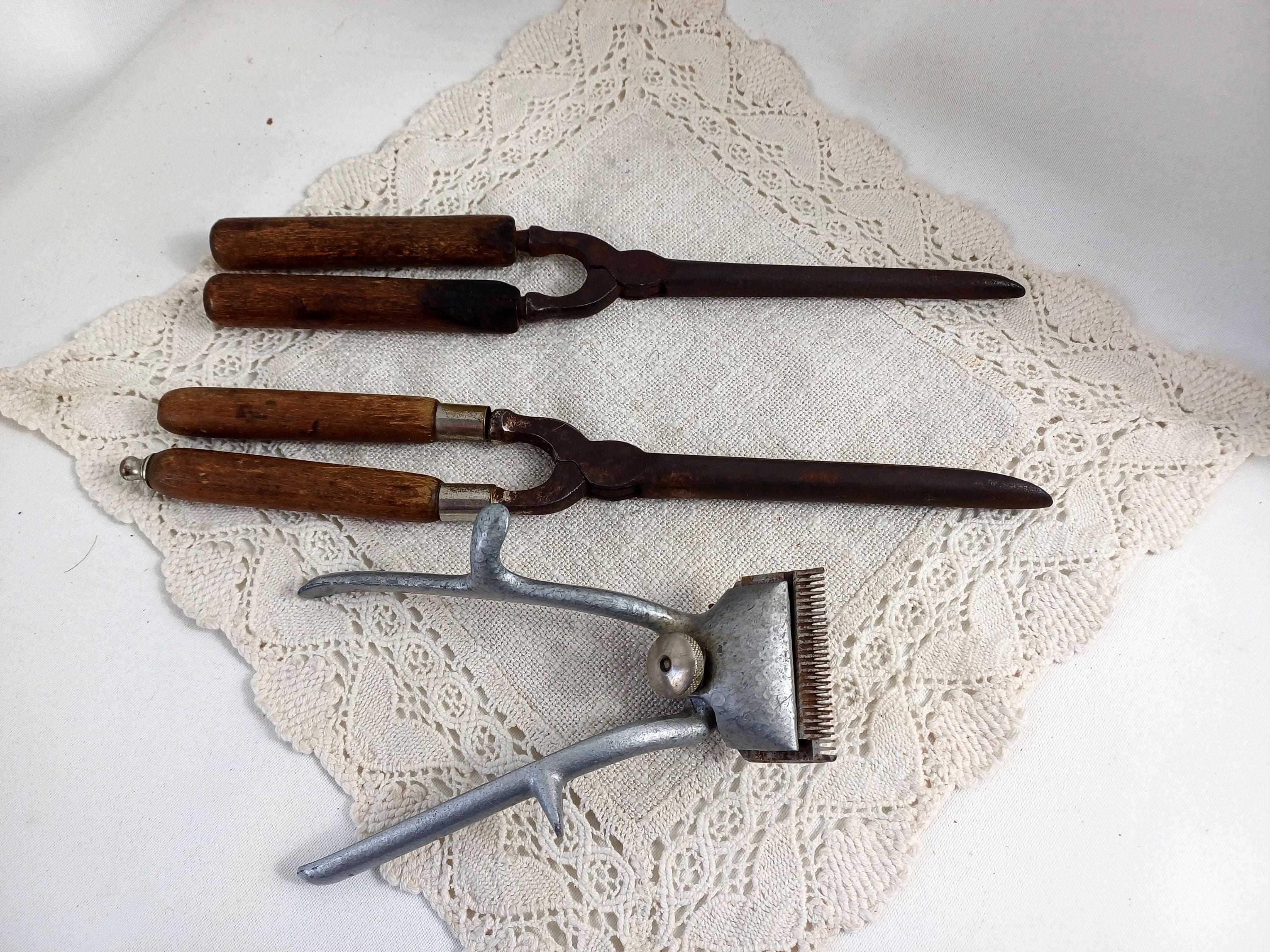 Cadre déco vintage – Fers à repasser anciens en métal patiné