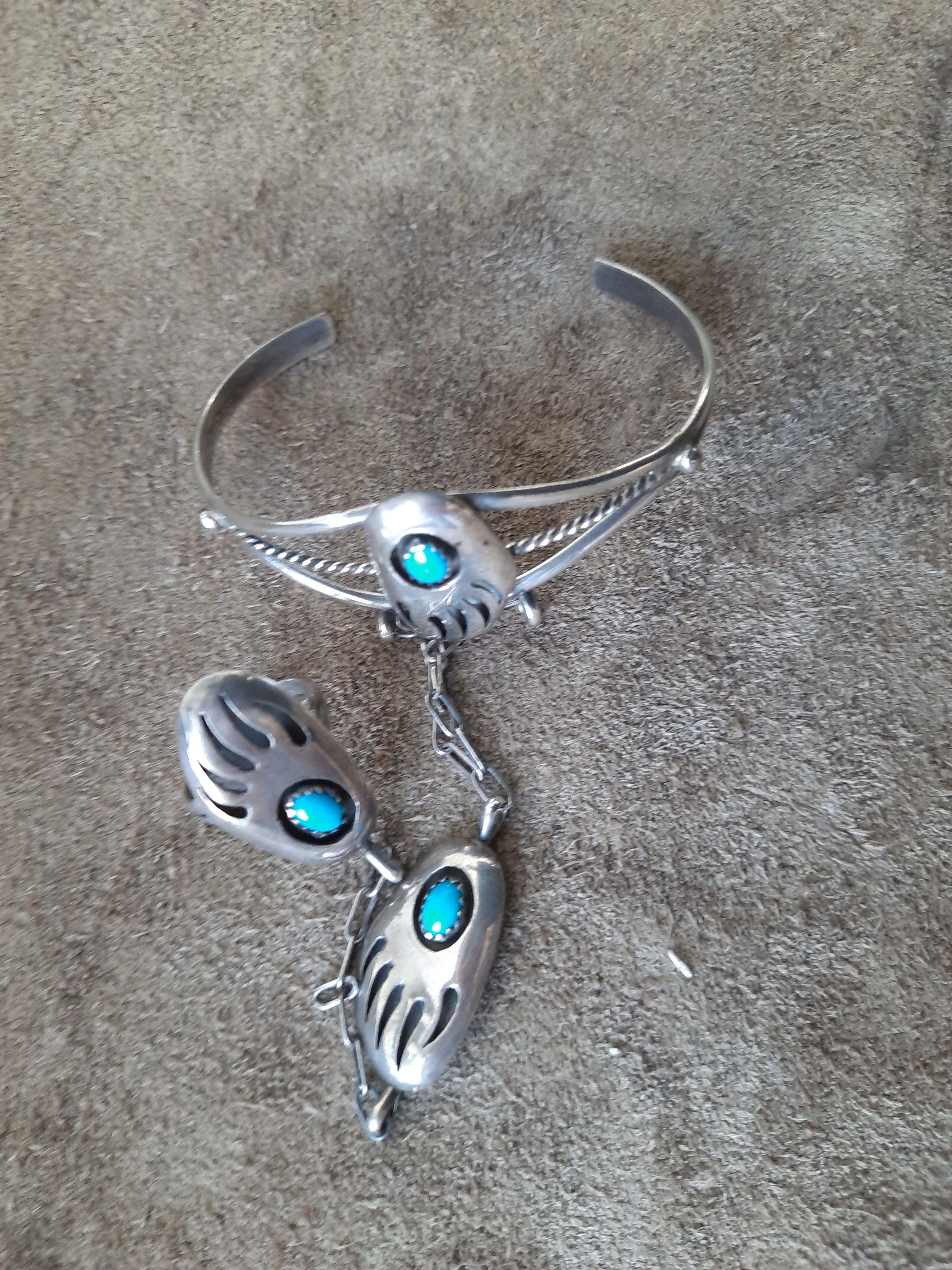 Rare!! Earlier Vintage Native American Jewelry Navajo Turquoise Coral Sterling Silver Slave Bracelet Old Rare!! Earlier Vintage Native American Jewelry Navajo Turquoise Coral Sterling Silver Slave Bracelet Old