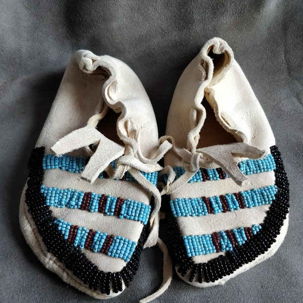 Kinder moccassins, Indianer, Glasperlen Stickerei, winnetou Schuhe, Indianer Hausschuhe, powwow moccassins