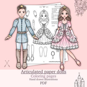Puede incluir: Un conjunto digital de muñecas de papel articuladas para imprimir que incluye un príncipe con uniforme azul claro y una princesa con vestido rosa, junto a una página para colorear en blanco y negro con instrucciones y piezas recortables.