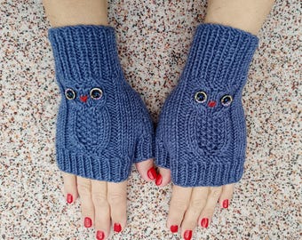 Owl lovers mitts denim melange | Terracotta fingerless gloves with owls | Hand knit owls womens mittens |Texting fingerless knit gloves