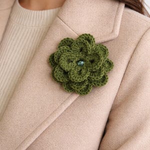 Handmade Crochet Flower Brooch Green Floral Pin Statement Accessory Knit Flower Jewelry Gift for Her Coat Sweater