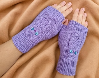 Lavender Owl Fingerless Gloves, Lilac Knit Wrist Warmers, Wool Blend Hand Warmers, Cute Cozy Gloves, Gift for Her