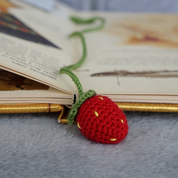 Crochet bookmark Red strawberry bookmark Handmade crafts Cottagecore cozy crochet bookmark Hygge evening Bookish gifts Reader gift