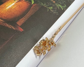 Lily Gold Hair Stick, Gold Hair Jewelry, Gold Hair Accessories, Gold Hair Pin, Floral Hair Stick, Wedding Hair Accessories