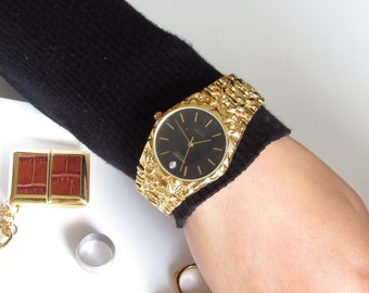 Vintage Black Dial Ladies Watch in Gold, Vintage Women Watch, Unisex Watch, Black Watch, Women Watch, big circle watch, Wrist Watch