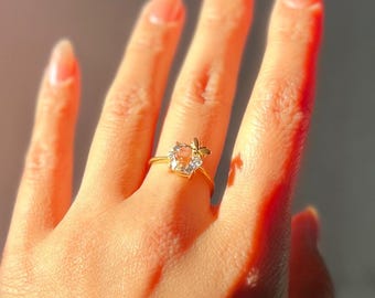 Honeybee Natural Quartz Ring 18k Gold Vermeil | Natural Crystal Gold Ring | Soft Sparkle Jewelry | Cooling Clear Gem Ring Gift for Her