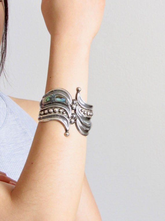 Sterling Silver Abalone Cuff Bracelet, Vintage Me… - image 4