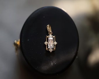 Elegant diamanthänge i 9K massivt guld | Diamantberlock på 1,5 karat | Vintage halsband med stjärnram | Minimalistiska fina smycken - present till henne
