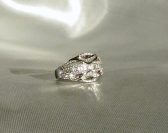 18K White Gold Natural Baguette & Round Diamond Rococo Crossover Ring, Fine Jewelry, Diamond Ring, Wedding Ring,Engagement Ring,Promise Ring