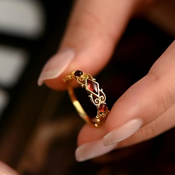 Garnet 18k Gold Vermeil Ring, Art Deco Ring, Promise Ring, Red Garnet Ring, statement Ring, Cocktail Ring, silver Ring, Gift for her
