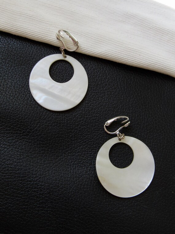 Vintage Mother Of Pearl Disc Drop Statement Earri… - image 4