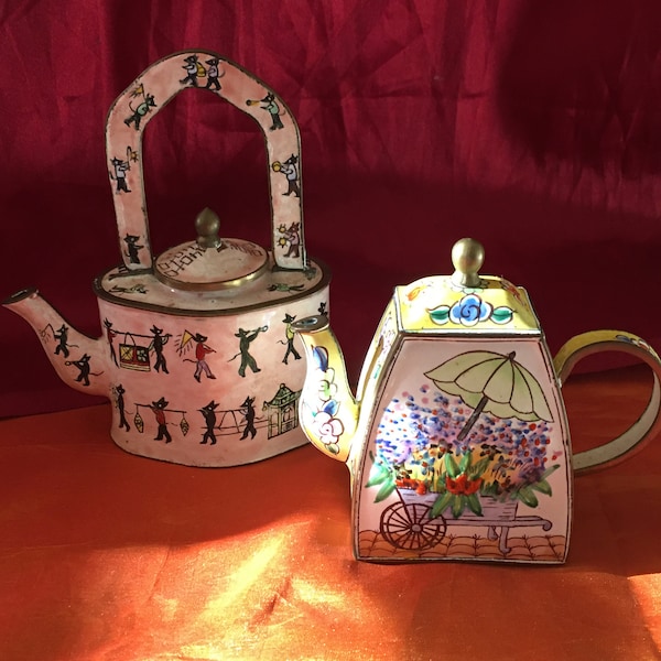 Kelvin Chen Miniature Teapots - Enamelled Mini-Teapots - Flower Cart Teapot - Working Mice Teapot