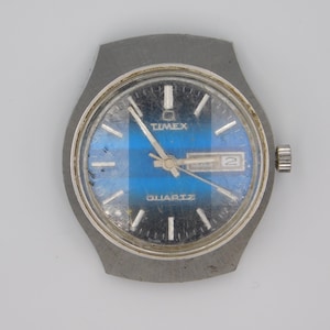 Timex Q Quartz Vintage 1970s Watch / Timex M64 Movement