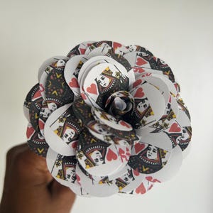 ハートの女王の紙のバラ|カード好きへのギフト|紙の花|誕生日ギフト|記念日ギフト|テーマブーケ|不思議の国のアリス|アリスの冒険