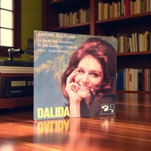Dalida - 1964 PS 45rpm Vinyl EP French Release &quot;Amore Scusami&quot;. Bellissima!