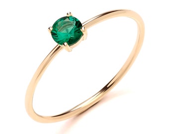 9ct Yellow Gold Emerald Solitaire Ring size J K L M N O P Q R S May Birthstone