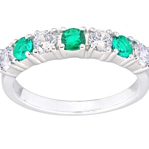 Sterling Silver Emerald 7 Stone Eternity Ring - sizes J to V