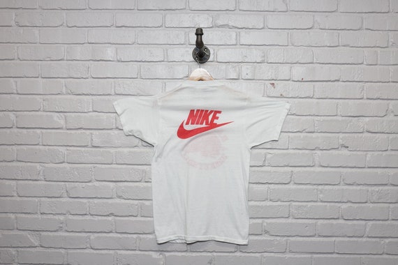 80s nike university of arkansas basketball tee sh… - image 4