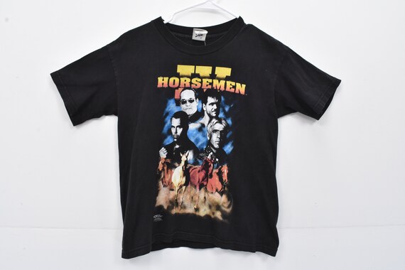 Jaren 1990 WCW Sting Tshirt-Wresting Tee-Vintage een verontruste Souvenir Nieuwigheid Wrestlemania-Rae-Trendy-Black-Superhero-Sports Graphic All Over T Kleding Unisex kinderkleding Tops & T-shirts T-shirts T-shirts met print 
