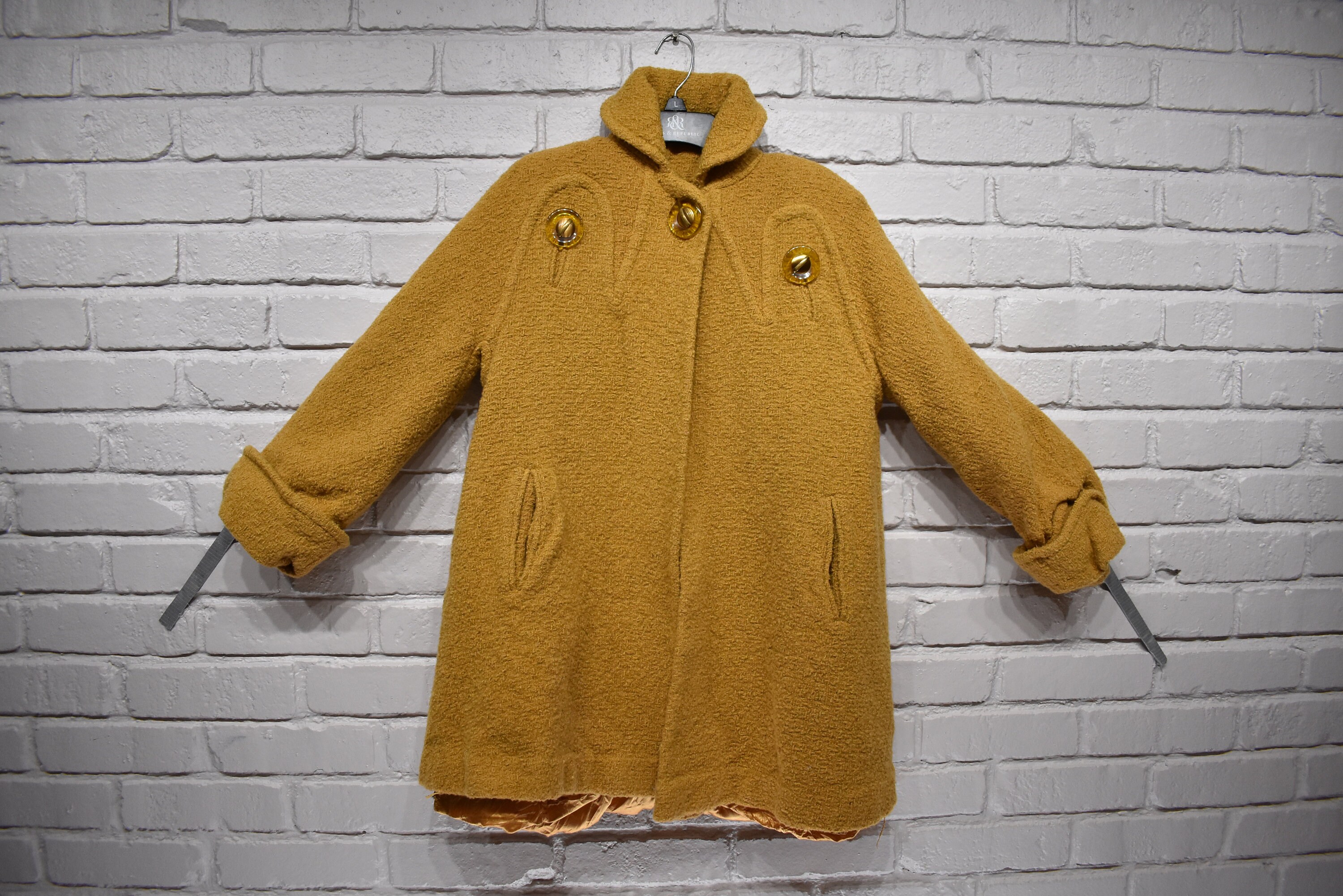 Mustard yellow cheap jacket outfit