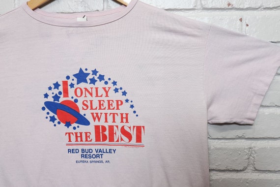 80s funny I only sleep with the best sleep shirt … - image 2