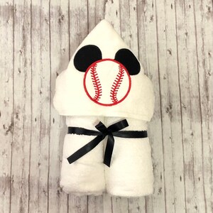 Kids hooded bath towel