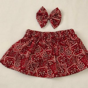 Baby skirt with bow