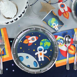 Trip to the Moon Cups, 12 Ct Outer Space Party Paper Cups Astronaut ...
