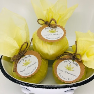 Pineapple Hemp Seed Oil Bath Bomb