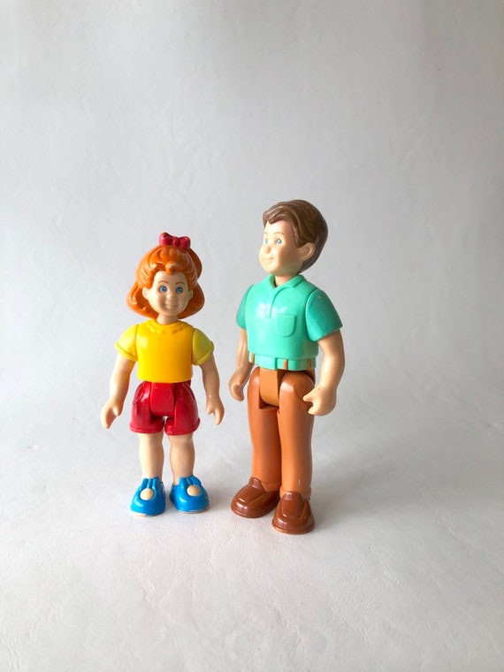 Hasbro Doll House girl//daughter 1990s