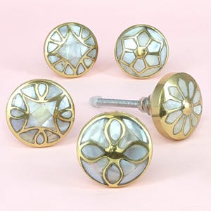 G Decor Elizabeth Mother of Pearl Gold Brass Majestic Cabinet Knob